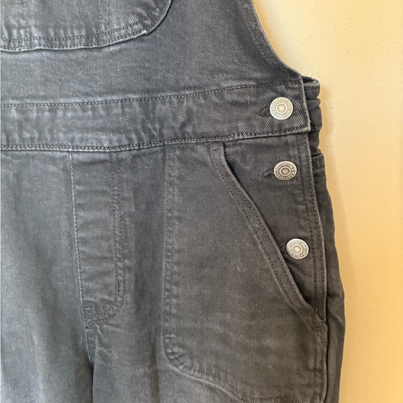 Old Navy Straight Leg Overalls Black Womens size 6 - Picture 5 of 8